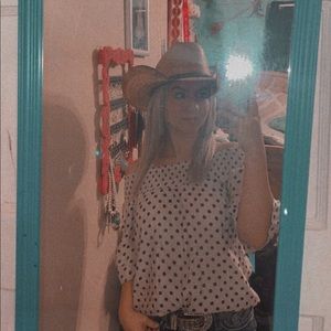 Meet your Posher, Faith